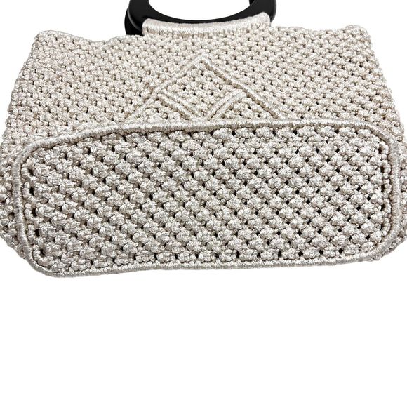 NEW Hand Woven Knit Macrame Large Bag Ivory Wood Handles Pockets Lined Magnetic - Picture 5 of 10